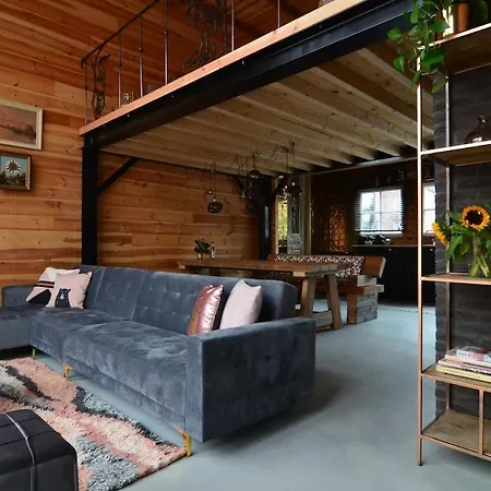 Apartmán Loft In Old Fire Station *